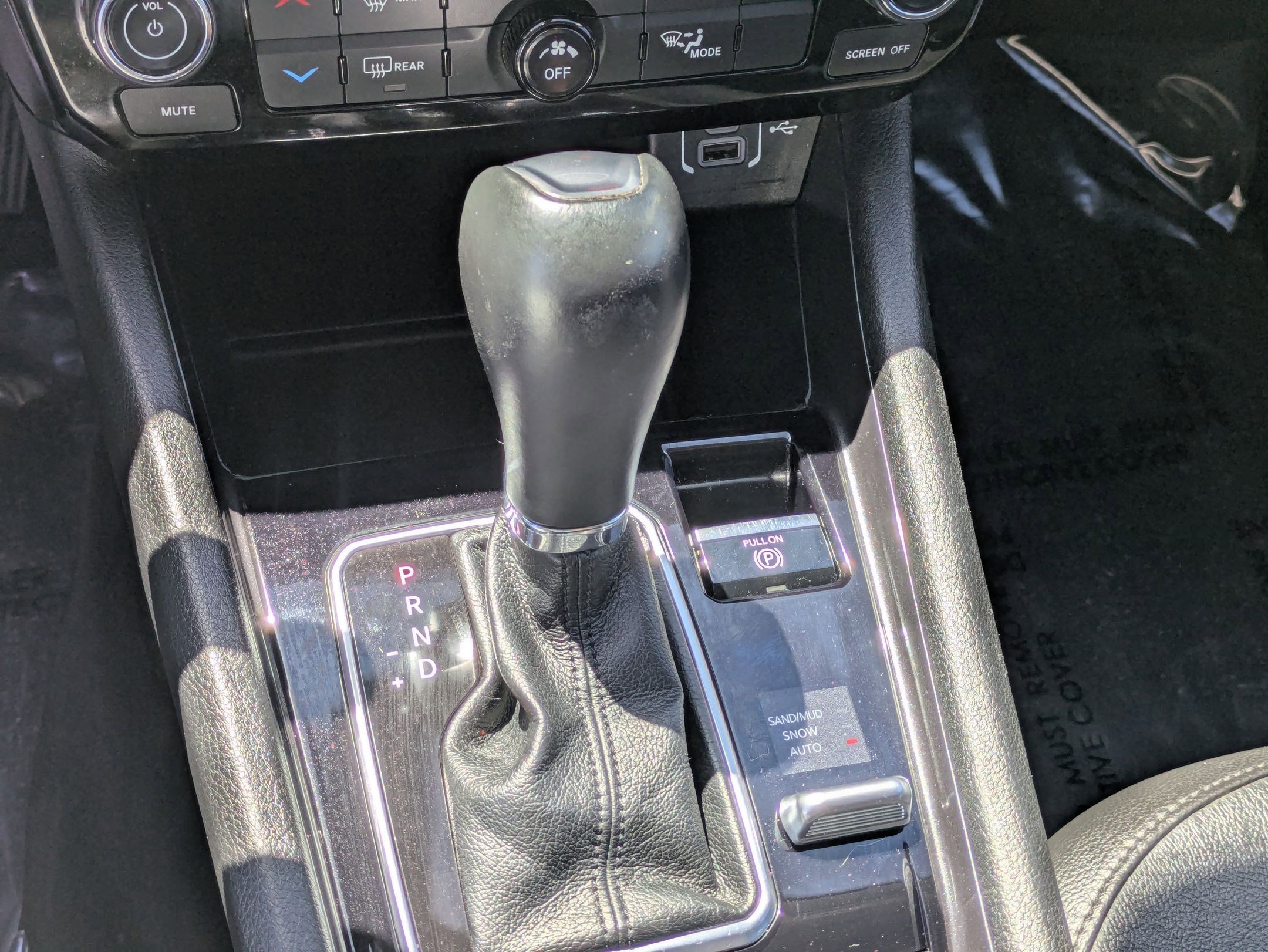 2022 Jeep Compass Latitude Lux photo 21
