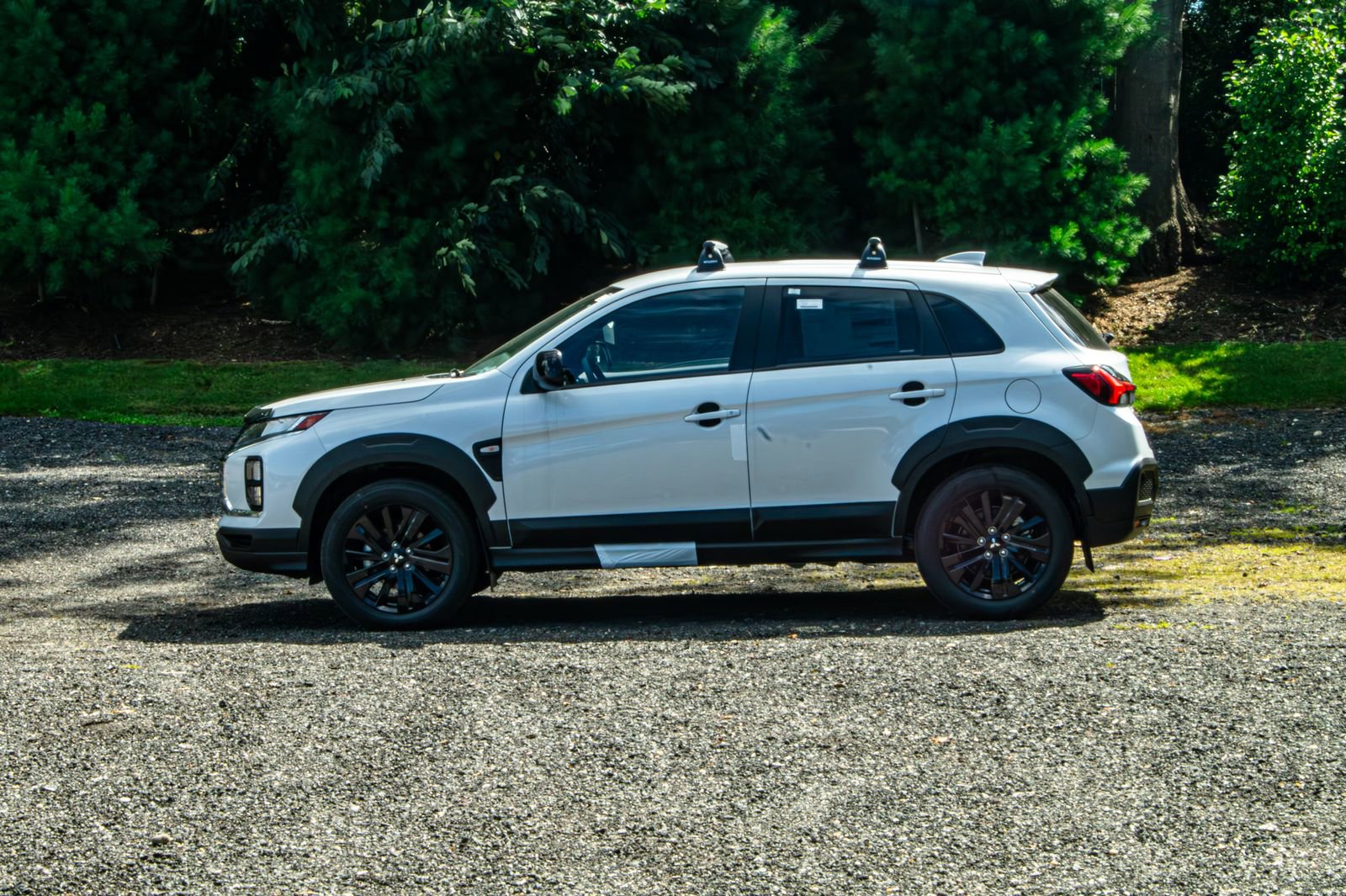 2025 Mitsubishi Outlander Sport ES SE LE photo 3