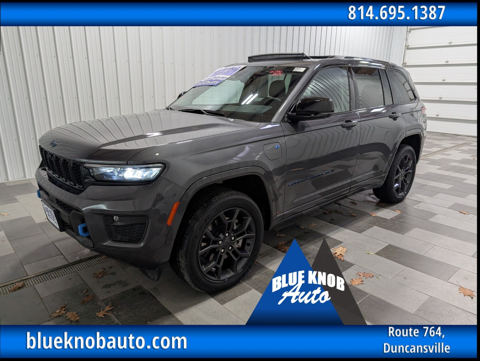 2023 Jeep Grand Cherokee 30th Anniversary 4xe's photo