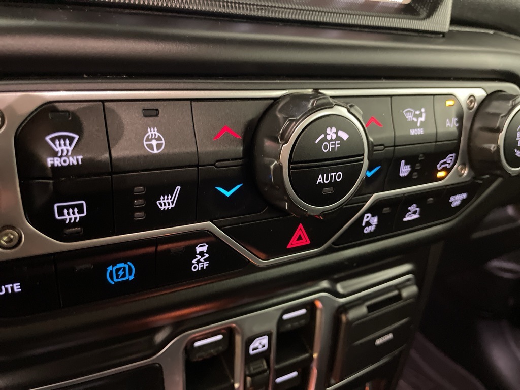 2022 Jeep Wrangler Unlimited Sahara 4xe photo 38