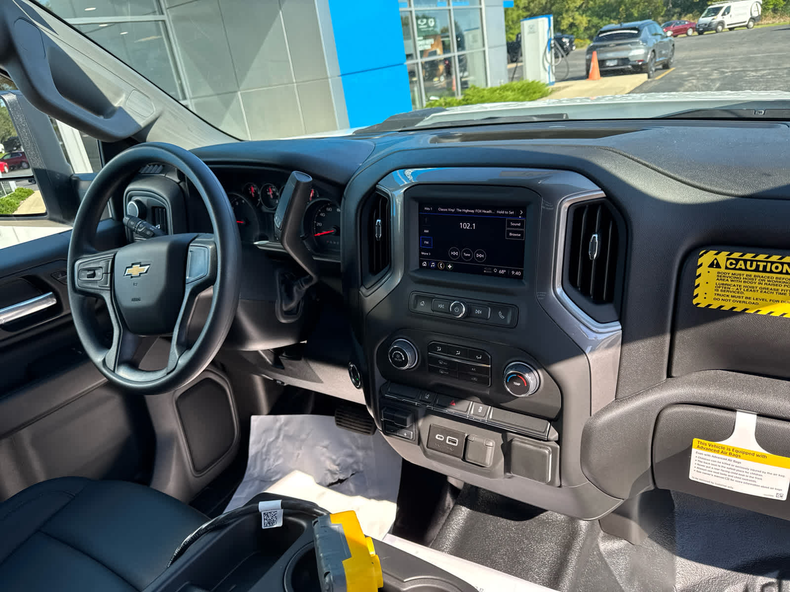 2025 Chevrolet Silverado 3500HD Work Truck photo 3