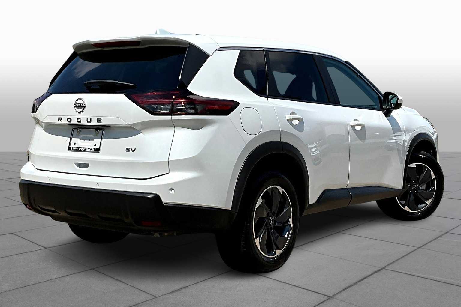 2024 Nissan Rogue SV photo 11
