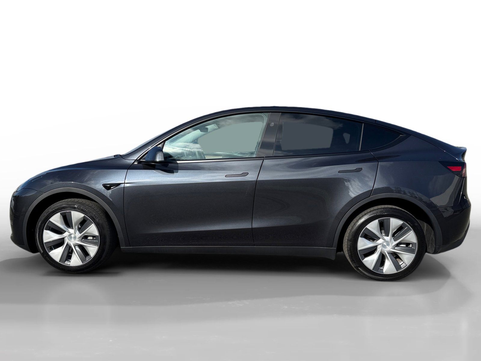 Used 2024 Tesla Model Y Long Range with VIN 7SAYGDEE4RF982949 for sale in Modesto, CA