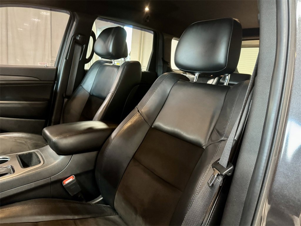 2020 Jeep Grand Cherokee Altitude photo 14