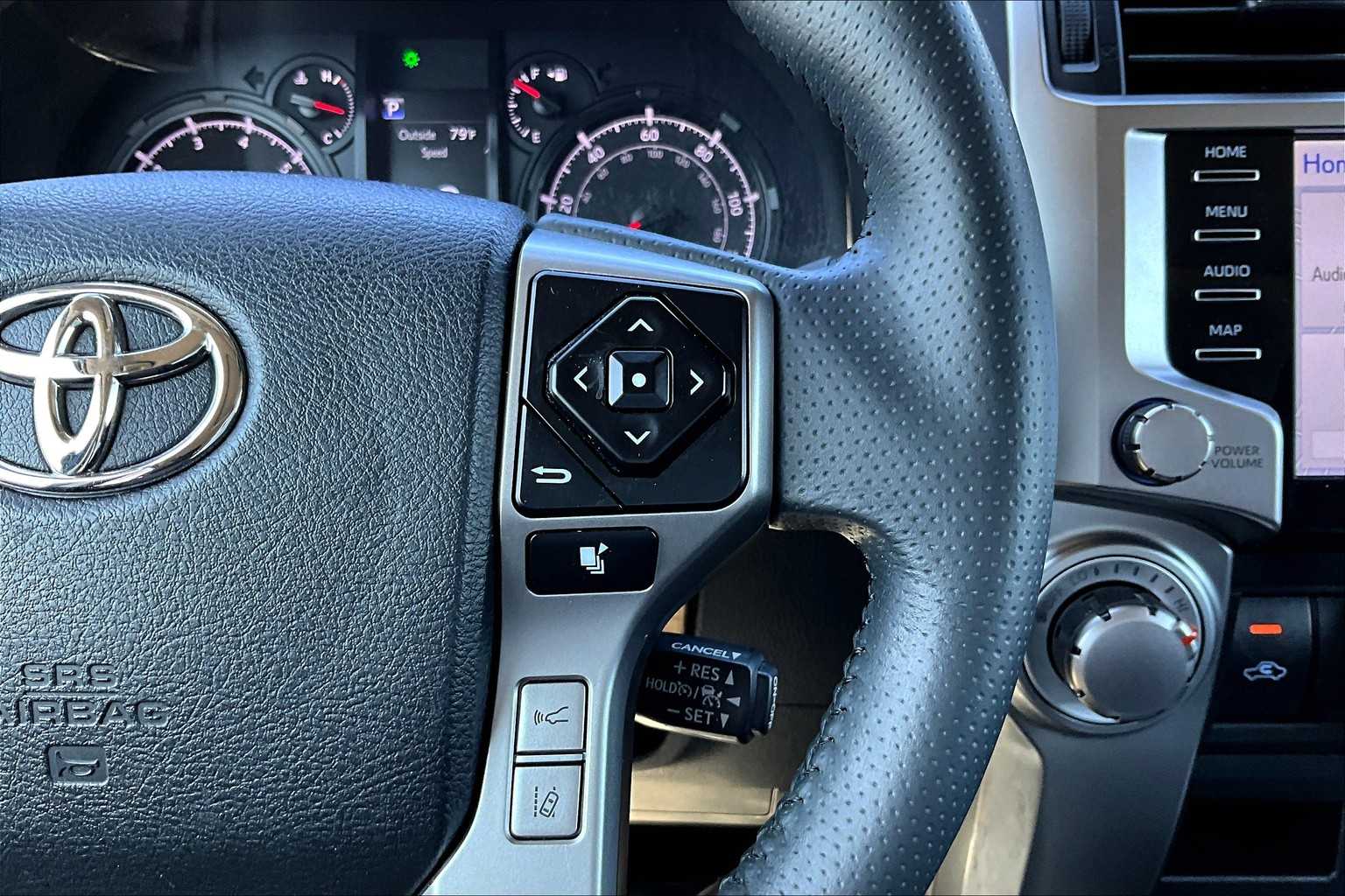 2021 Toyota 4Runner SR5 Premium photo 24