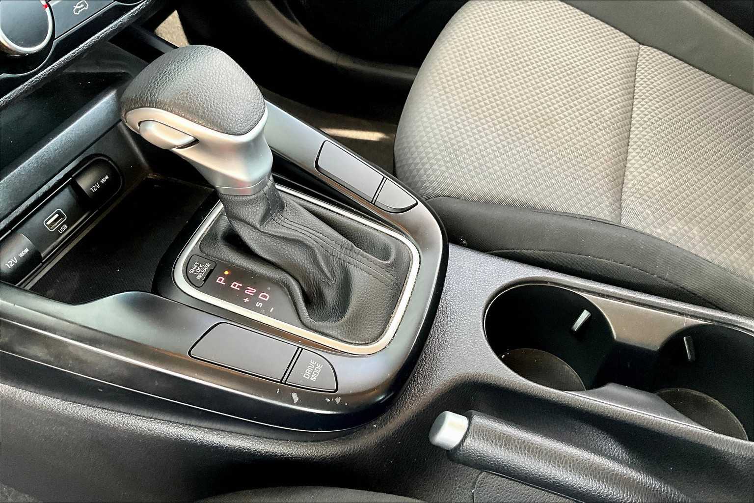 2020 Kia Soul LX photo 11
