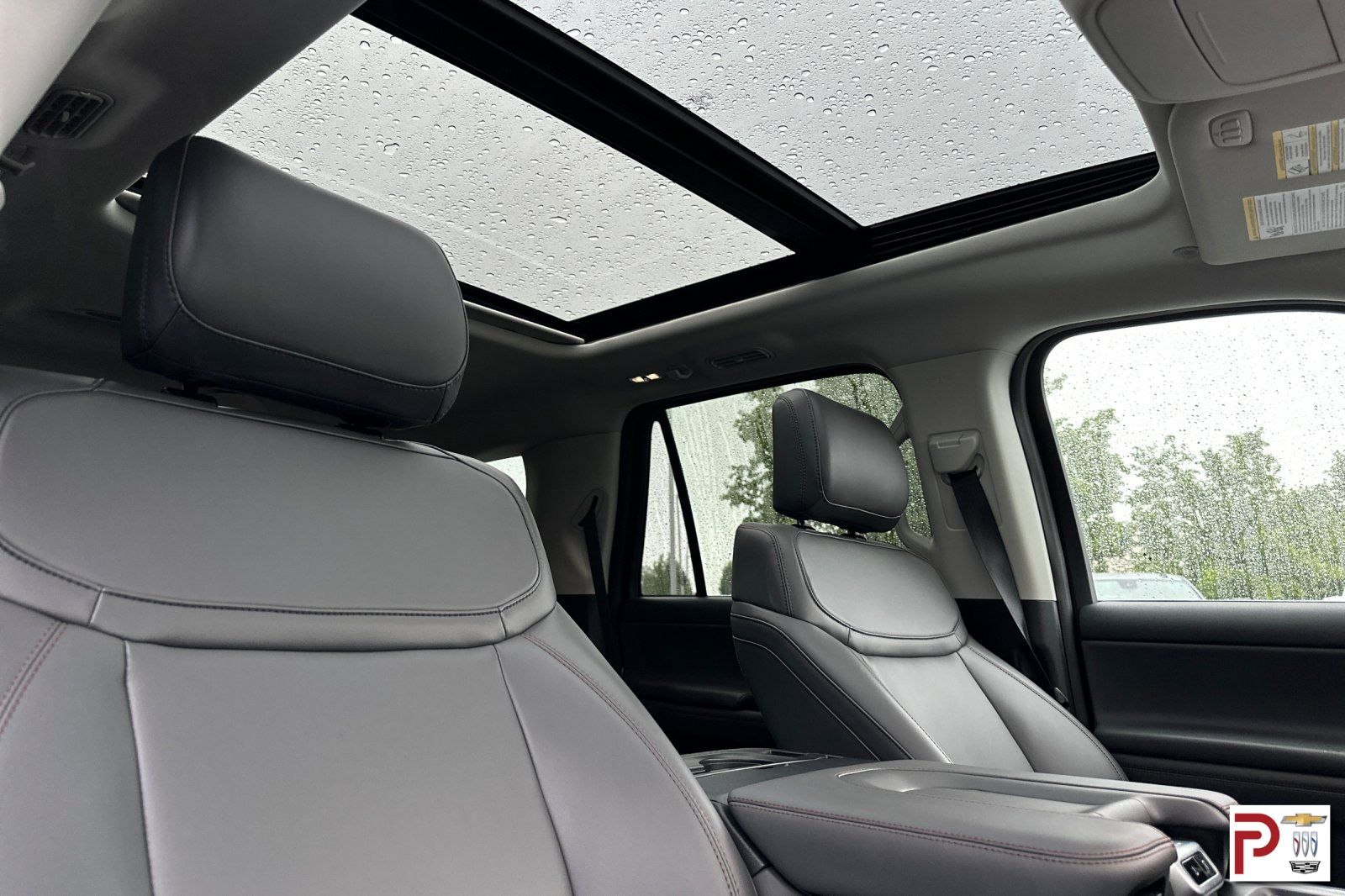 2025 Ford Expedition photo 18