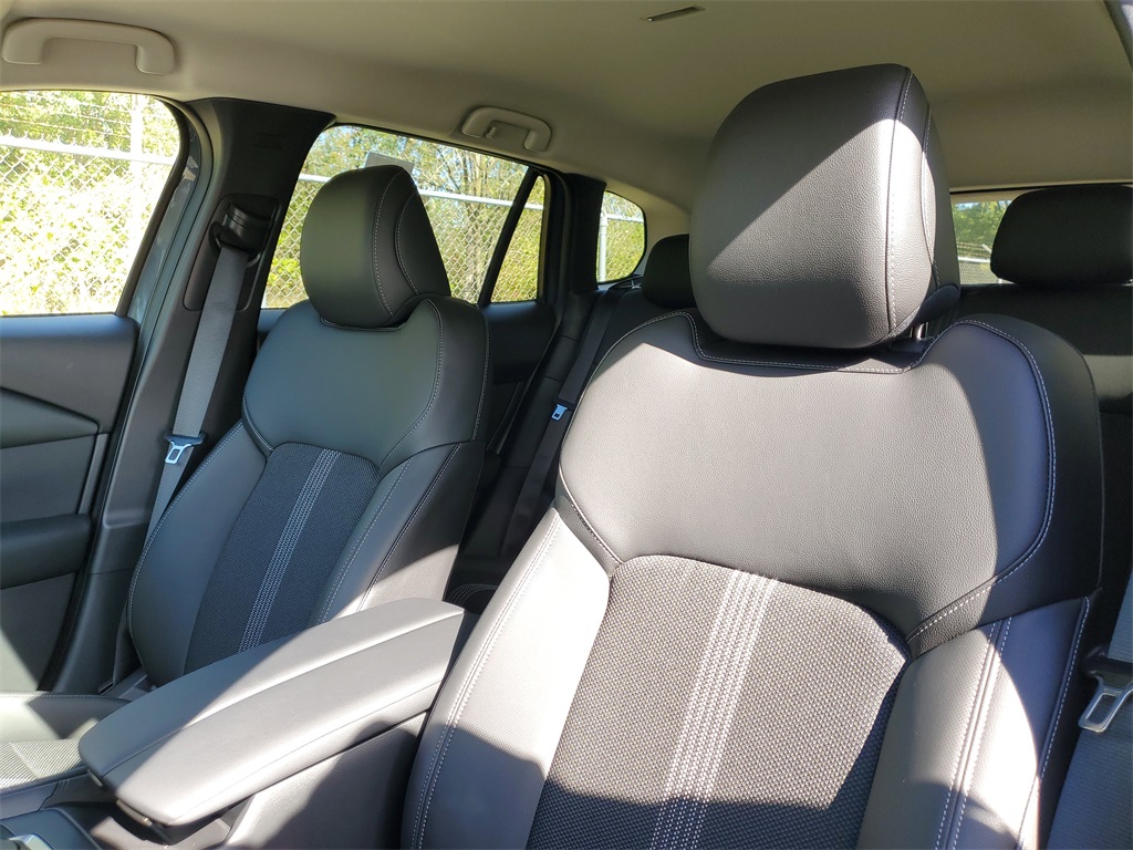 2025 Mazda CX-50 2.5 Select photo 10