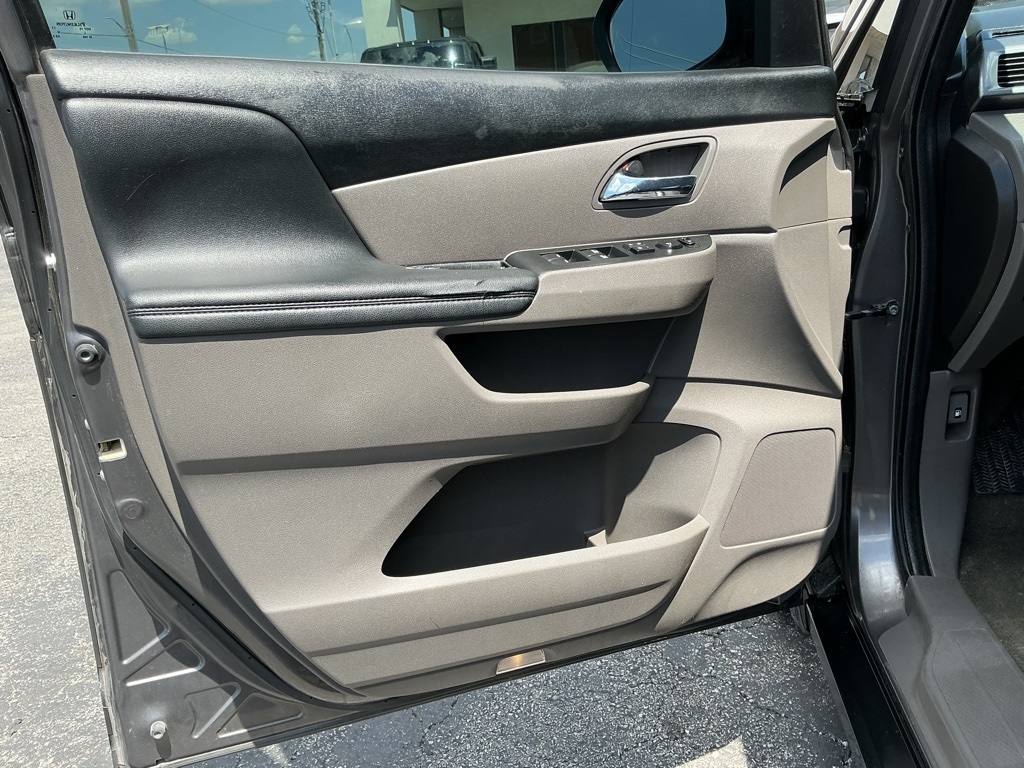 2014 Honda Odyssey EX photo 54