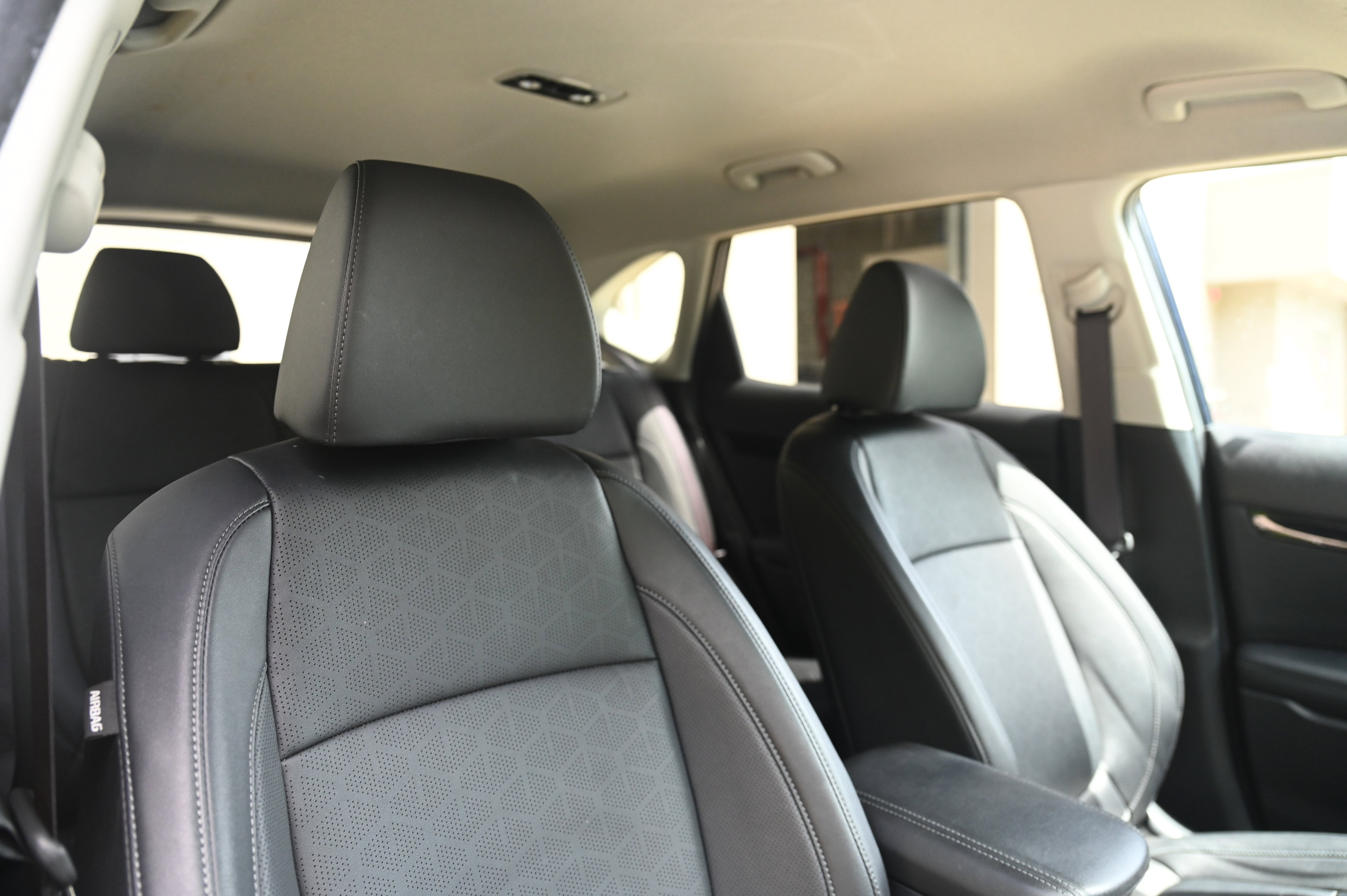 2024 Kia Seltos EX photo 28