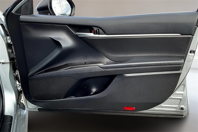 2023 Toyota Camry LE photo 17