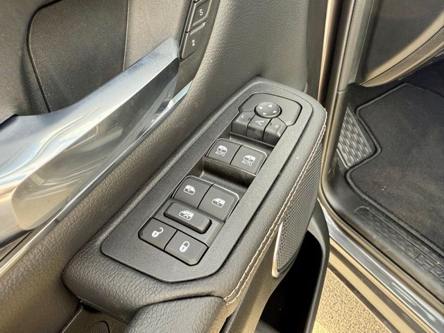 2026 Ram 1500 Laramie photo 2