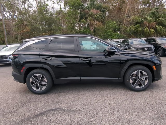 2025 Hyundai Tucson SEL Convenience photo 3