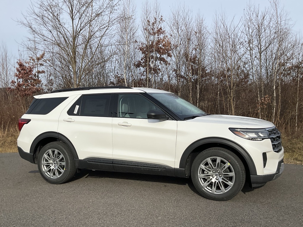 2026 Ford Explorer Active's photo