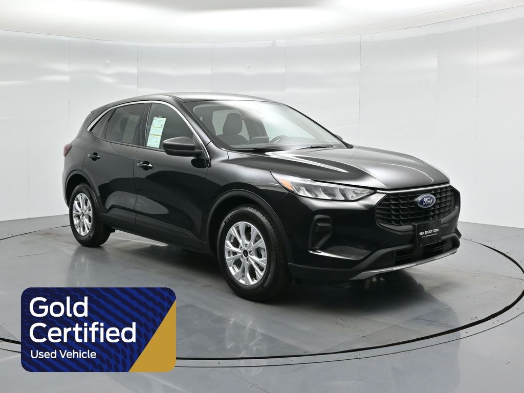 2023 Ford Escape