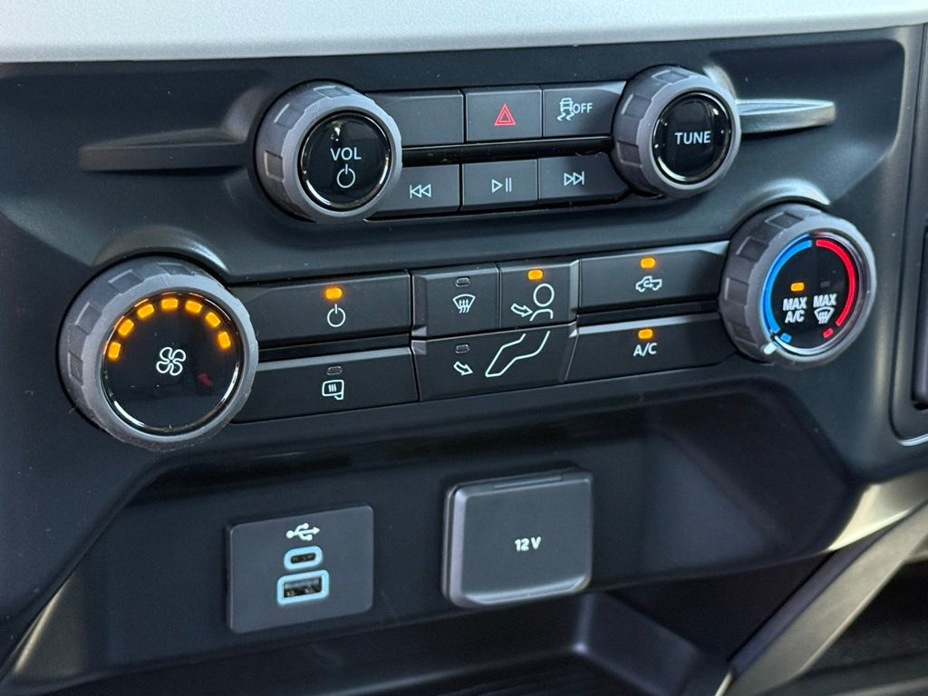 2026 Ford F-250 XLT photo 11