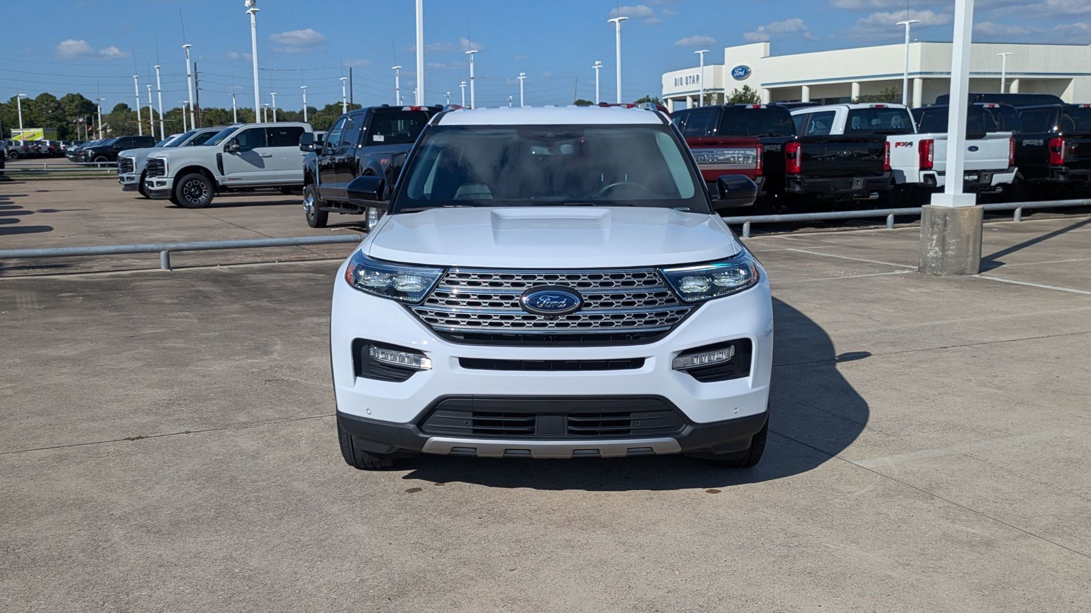 2024 Ford Explorer Limited photo 3