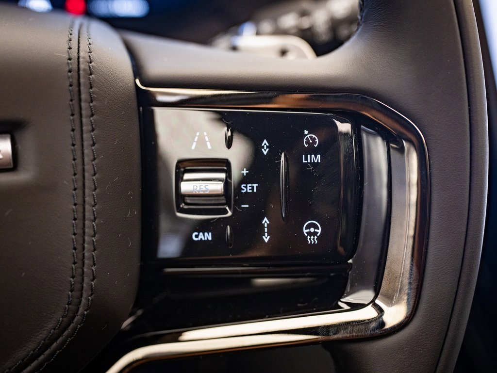 2025 Land Rover Range Rover Sport SE photo 23
