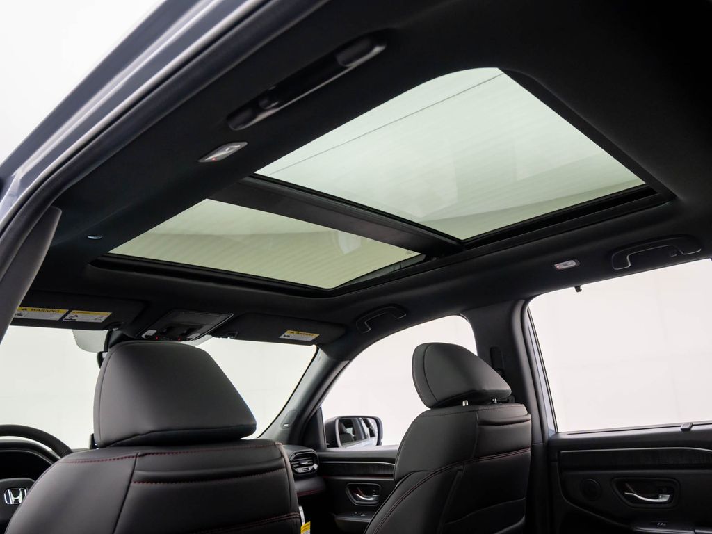 2025 Honda Pilot Black Edition photo 16