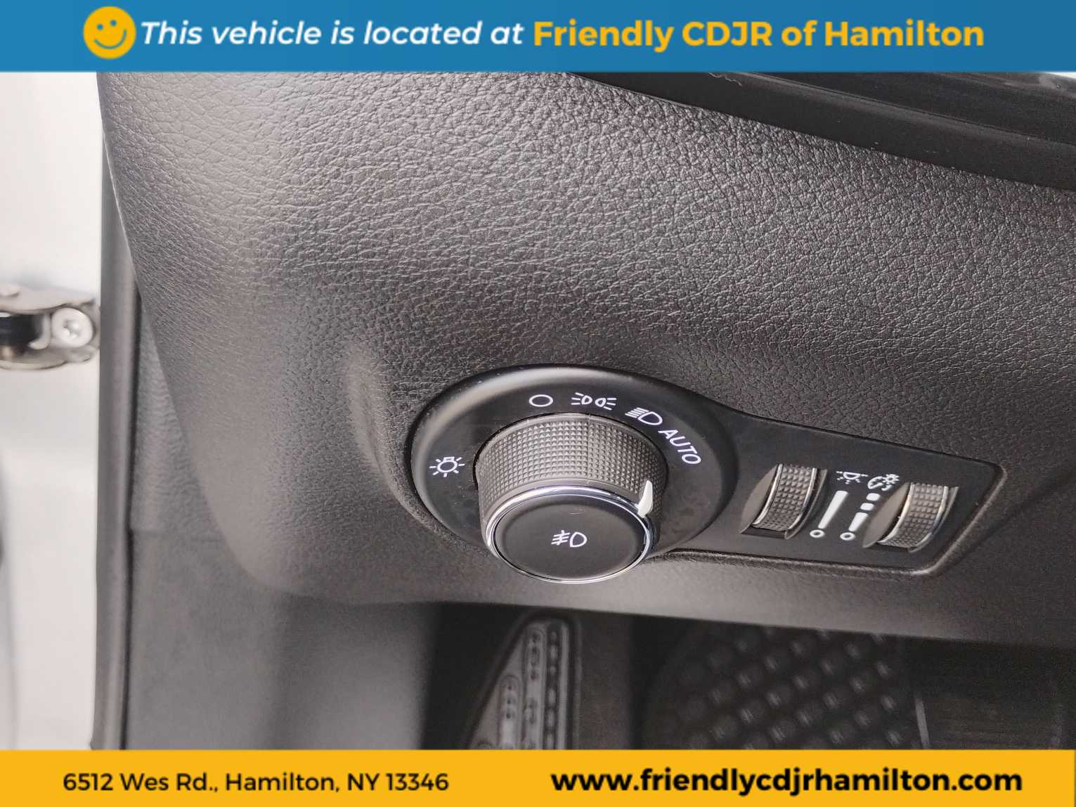 2024 Jeep Compass Latitude photo 8