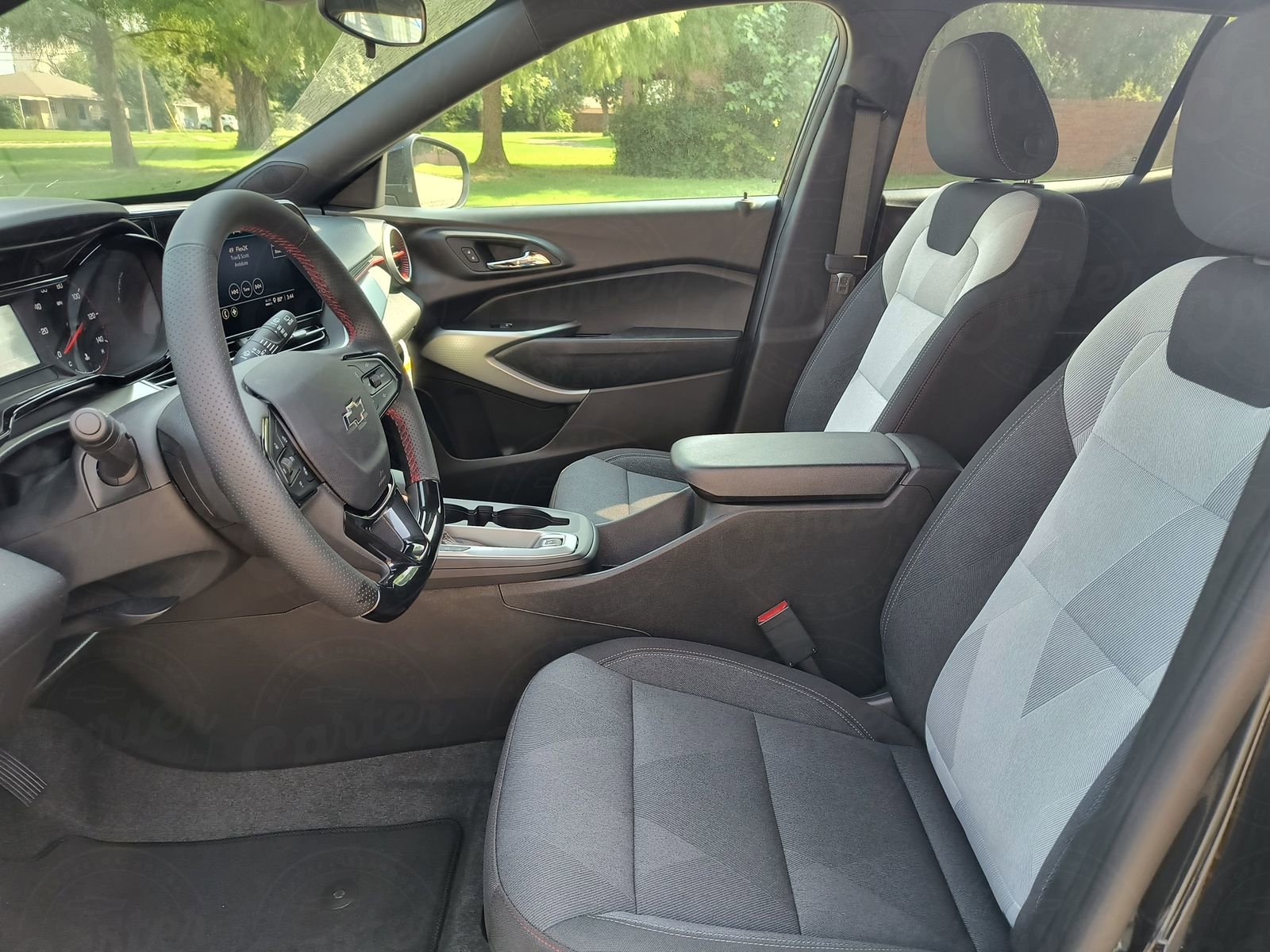 2025 Chevrolet Trax photo 13
