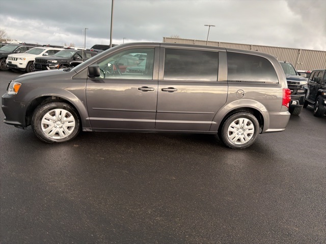 2017 Dodge Grand Caravan SE photo 3