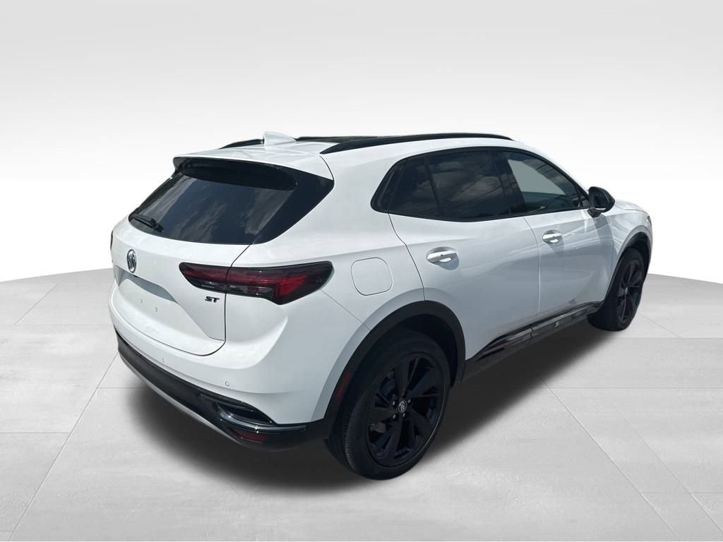 2022 Buick Envision Essence photo 3