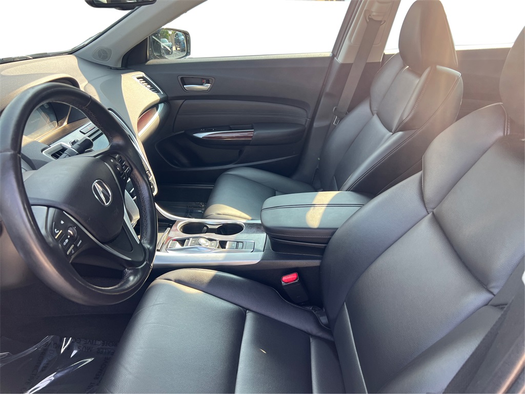 2015 Acura TLX photo 9