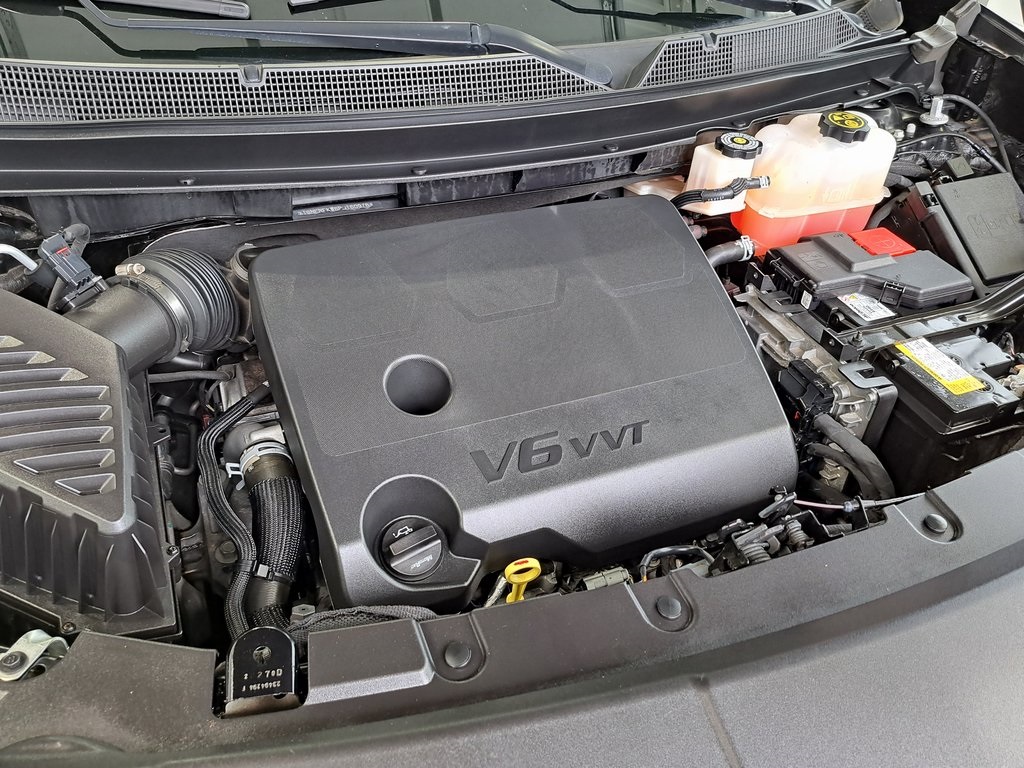 2023 Chevrolet Traverse LS photo 28