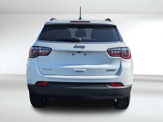 2024 Jeep Compass Latitude Lux photo 4