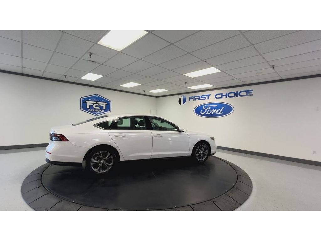2023 Honda Accord EX photo 2