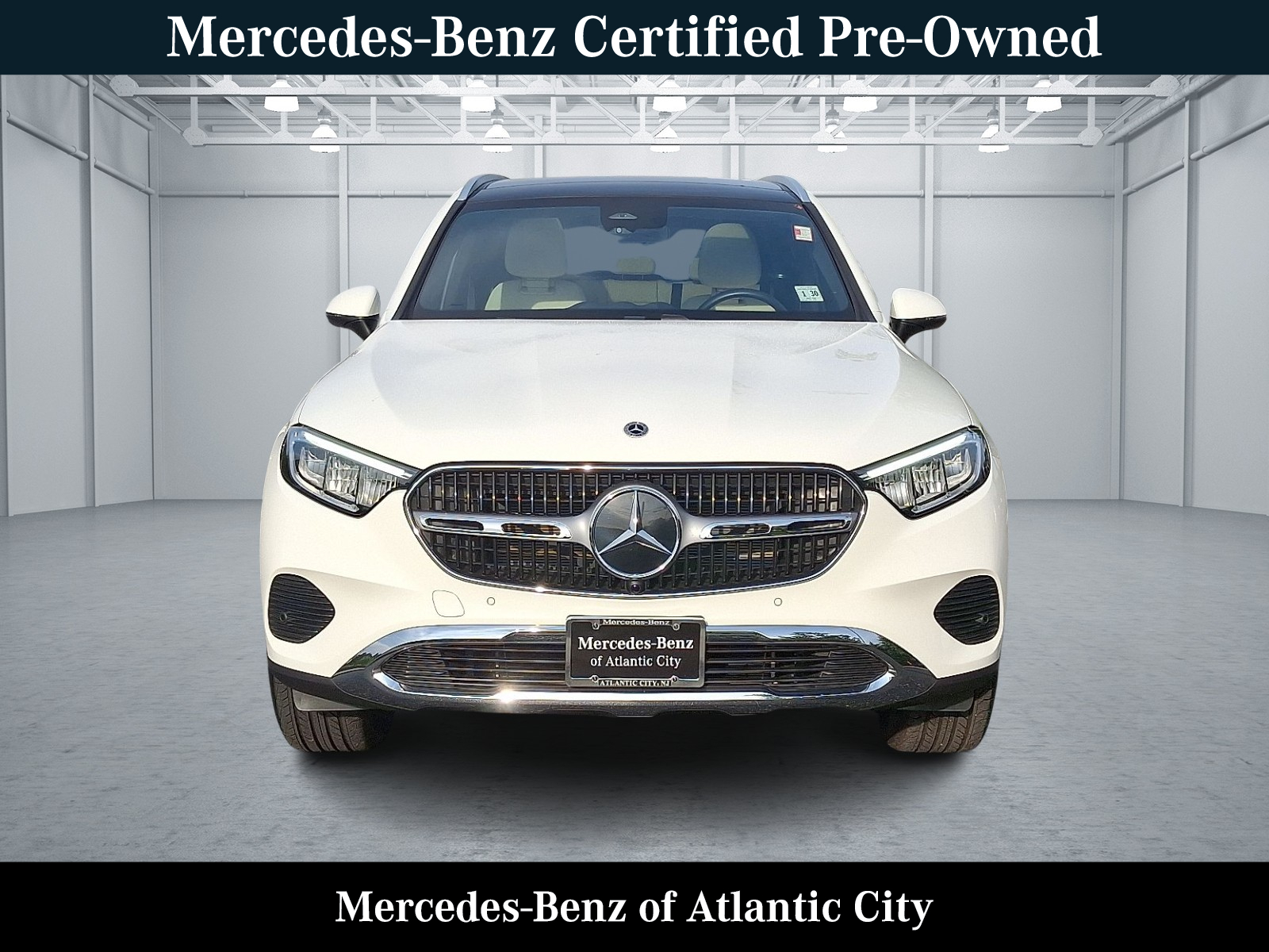 2025 Mercedes Benz GLC 300 4MATIC photo 2