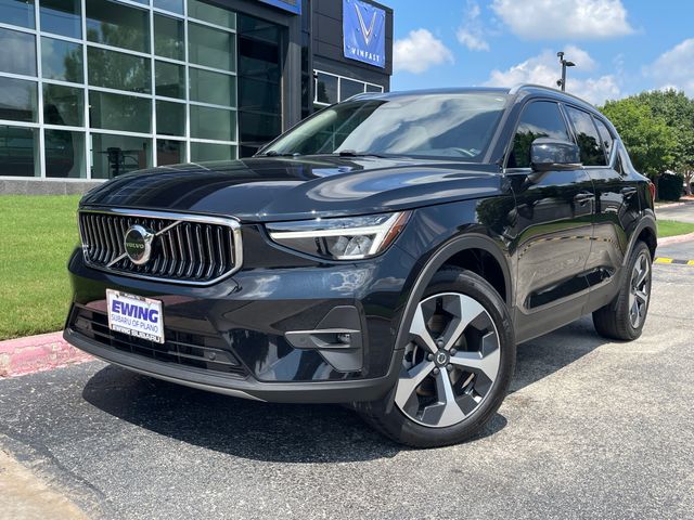 2023 Volvo XC40