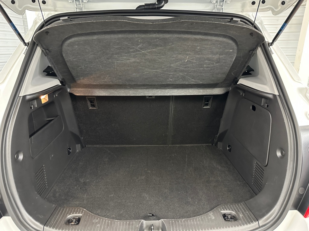 2022 Chevrolet Trax LT photo 16