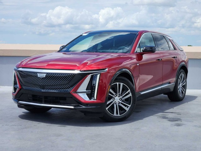 2025 Cadillac LYRIQ Luxury 1