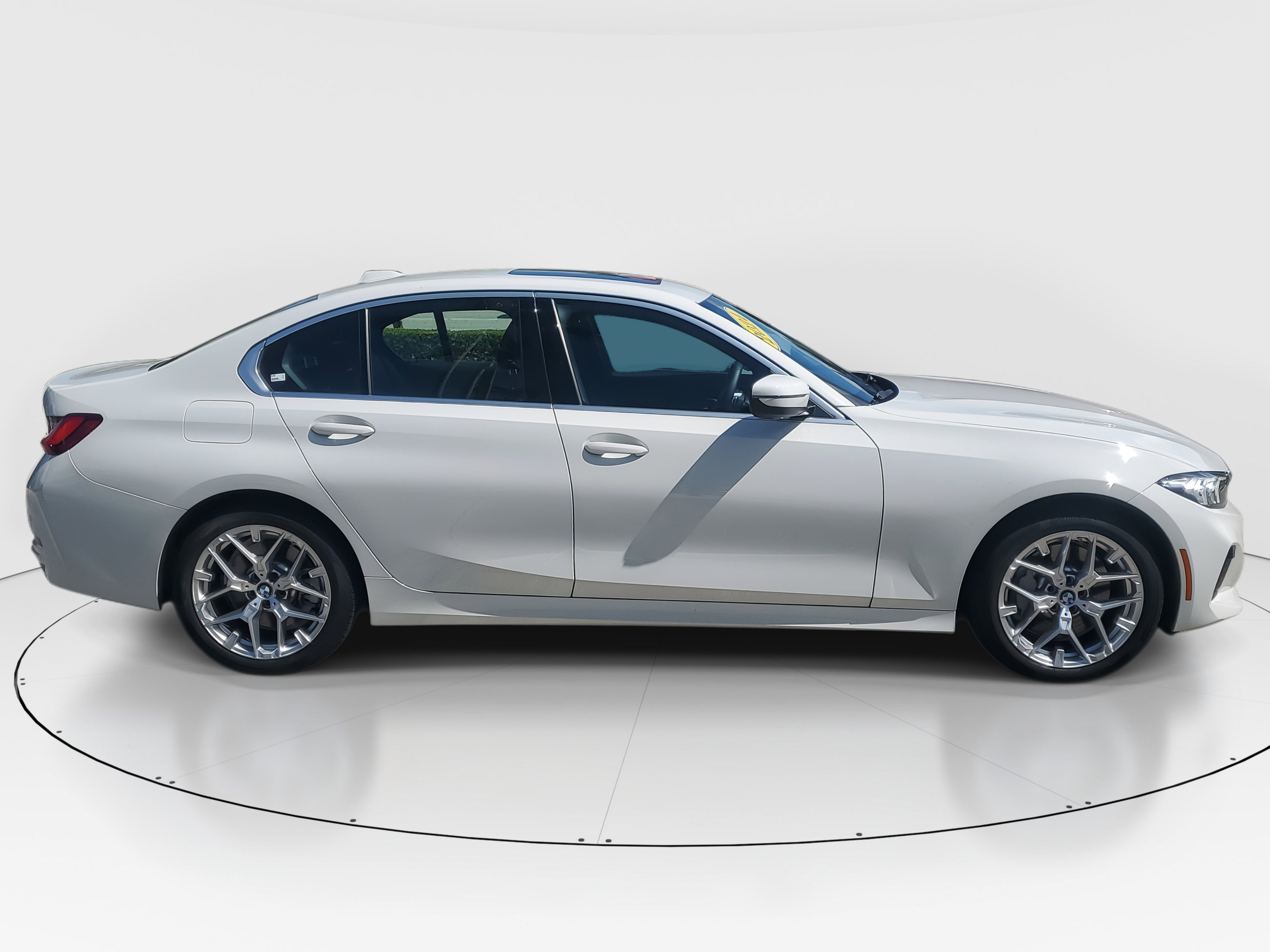 2025 Bmw 330i photo 2