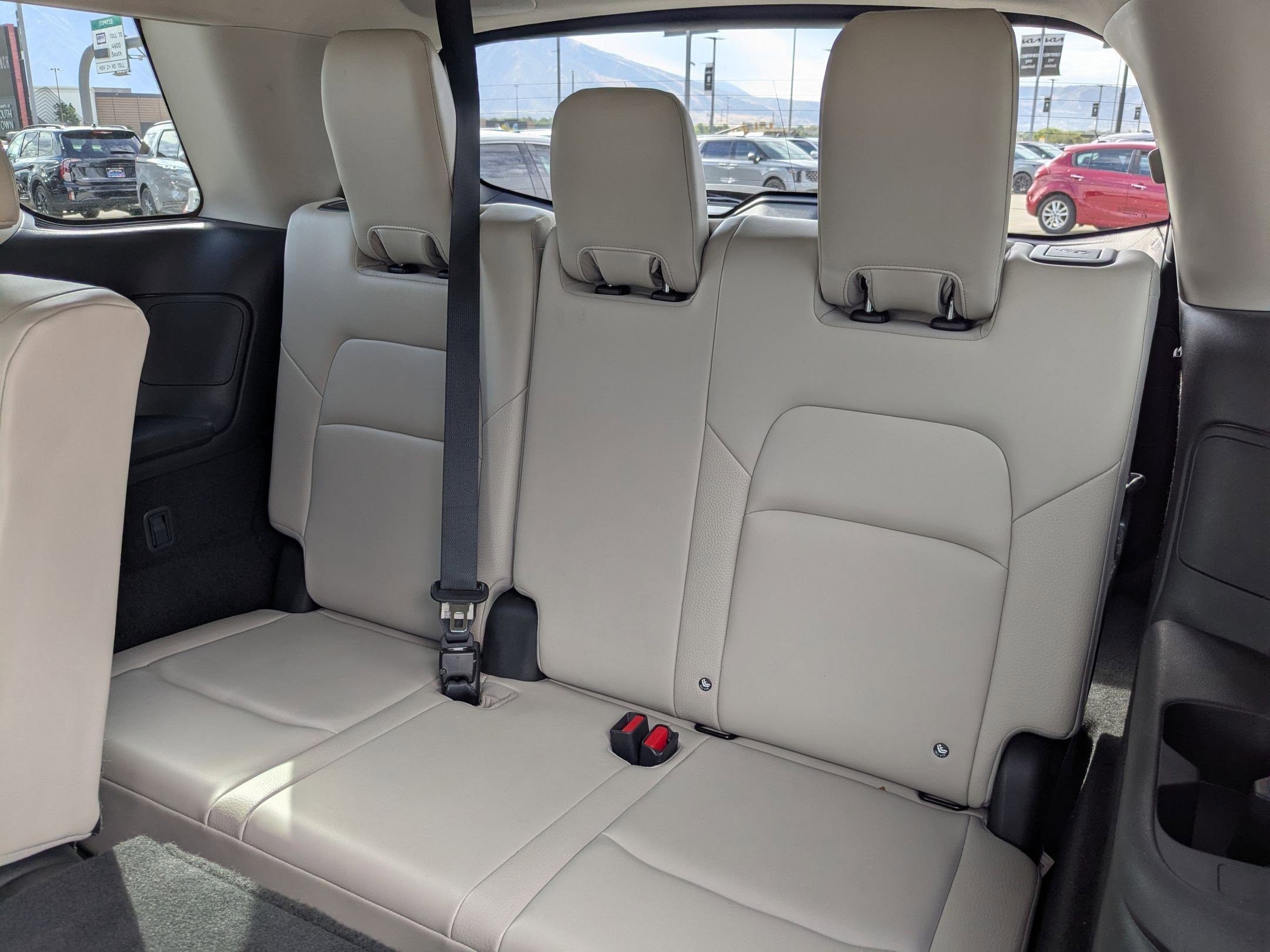 2023 Nissan Pathfinder SL photo 19