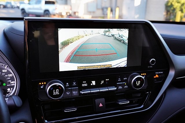 Used 2024 White Toyota LE image 28