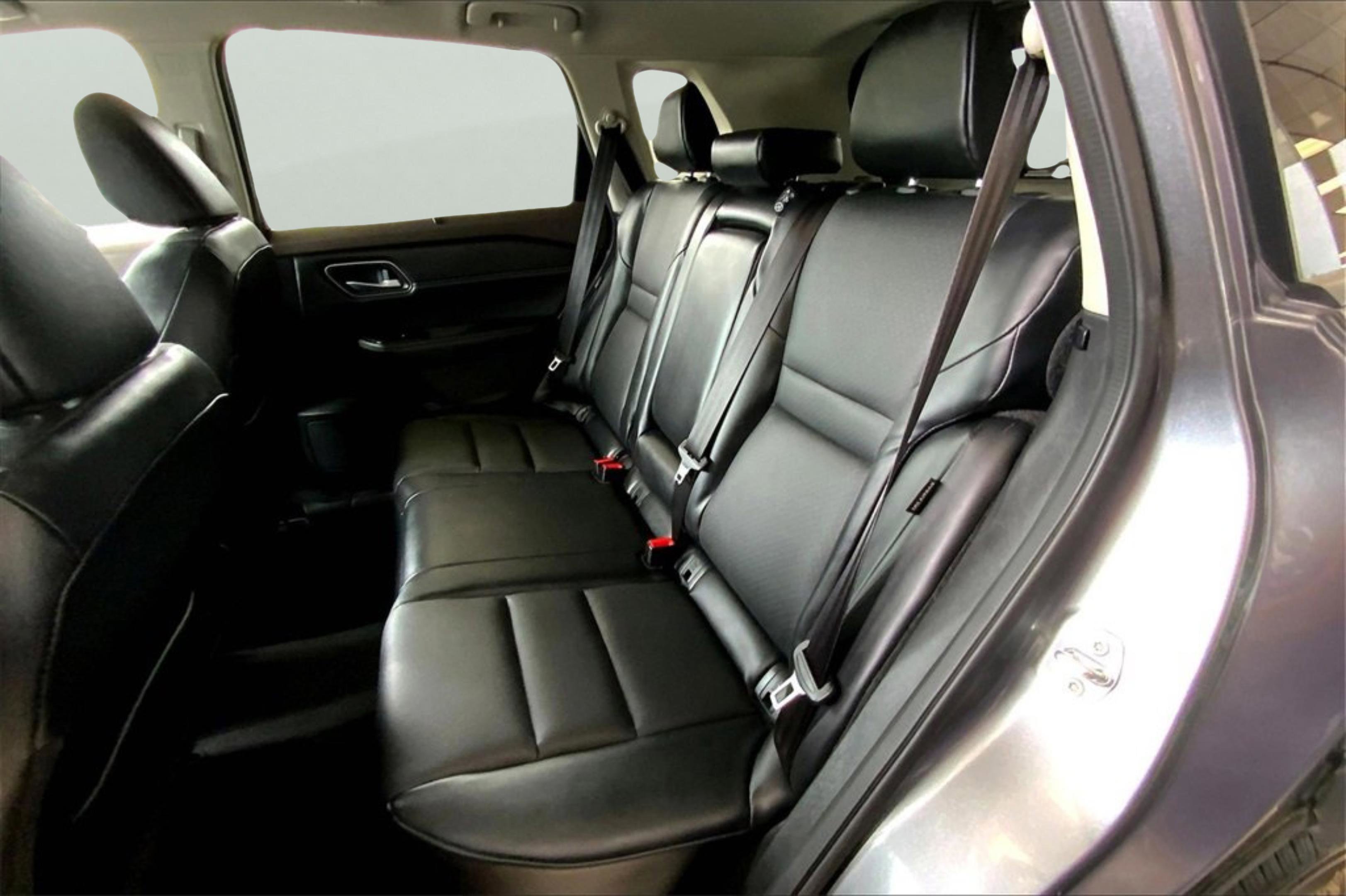 2021 Nissan Rogue SV photo 24