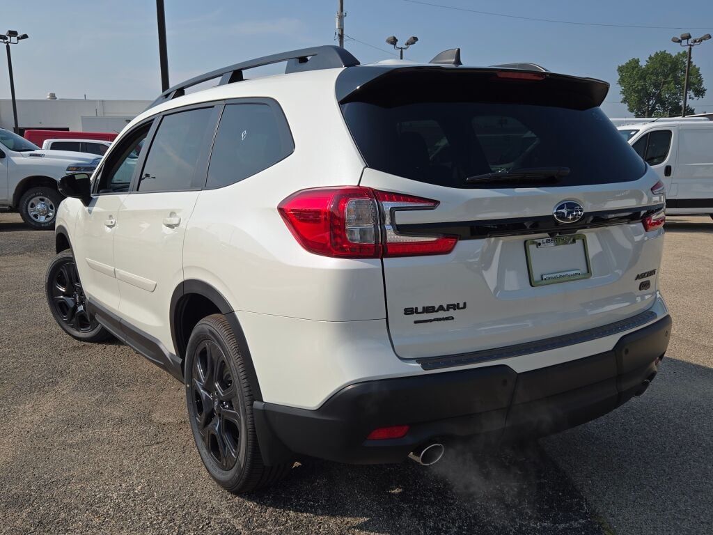 2025 Subaru Ascent Onyx Edition Touring photo 12