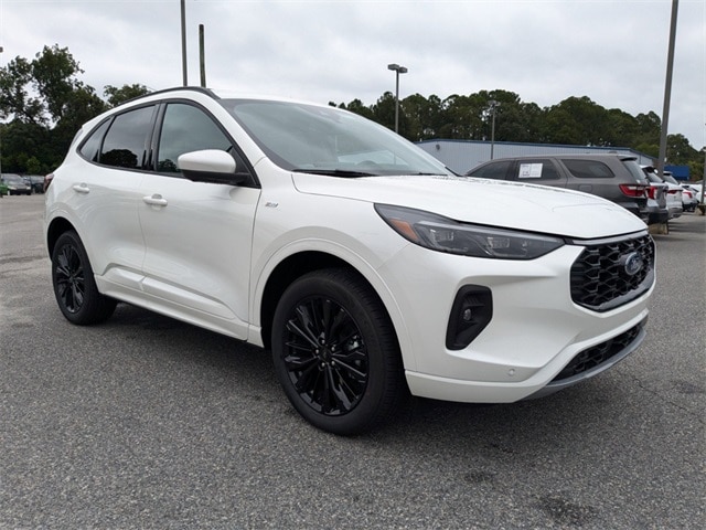 2024 Ford Escape ST-Line Elite photo 2