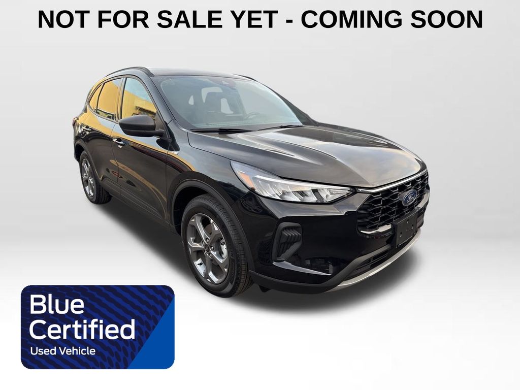 2025 Ford Escape ST-Line's photo