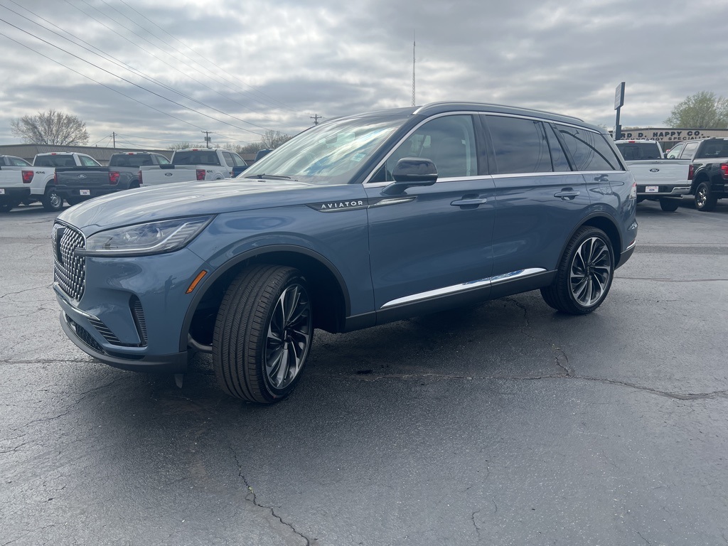 2025 Lincoln Aviator Reserve photo 21