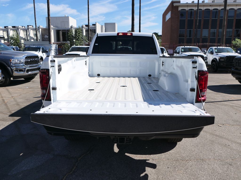 2026 Ram 3500 Tradesman photo 6