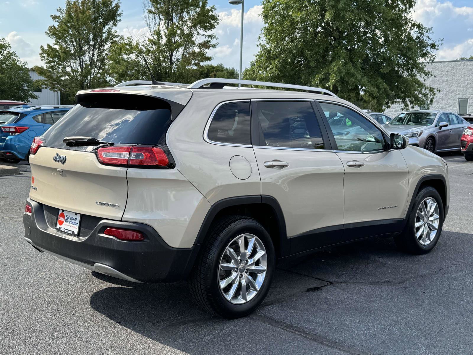 Used 2014 Jeep Cherokee Limited with VIN 1C4PJMDB8EW280723 for sale in Winchester, VA