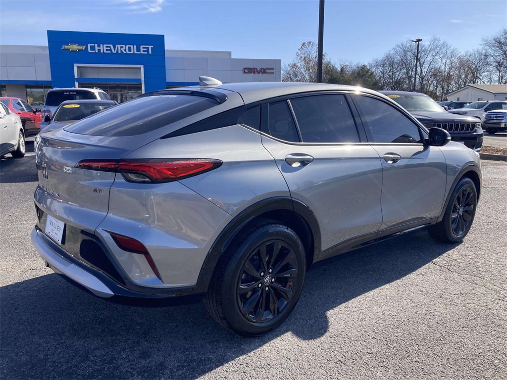 2024 Buick Envista ST photo 3
