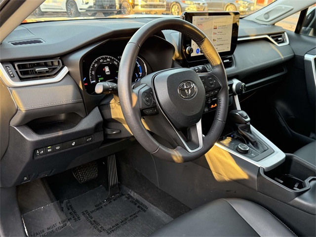 2023 Toyota RAV4 Hybrid XLE Premium photo 2
