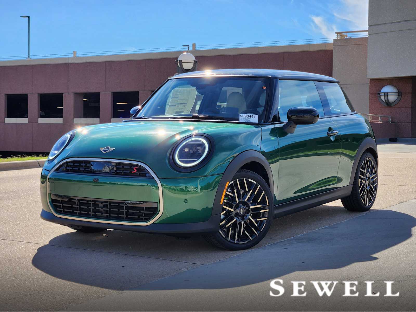 2026 MINI Hardtop 2 Door S's photo