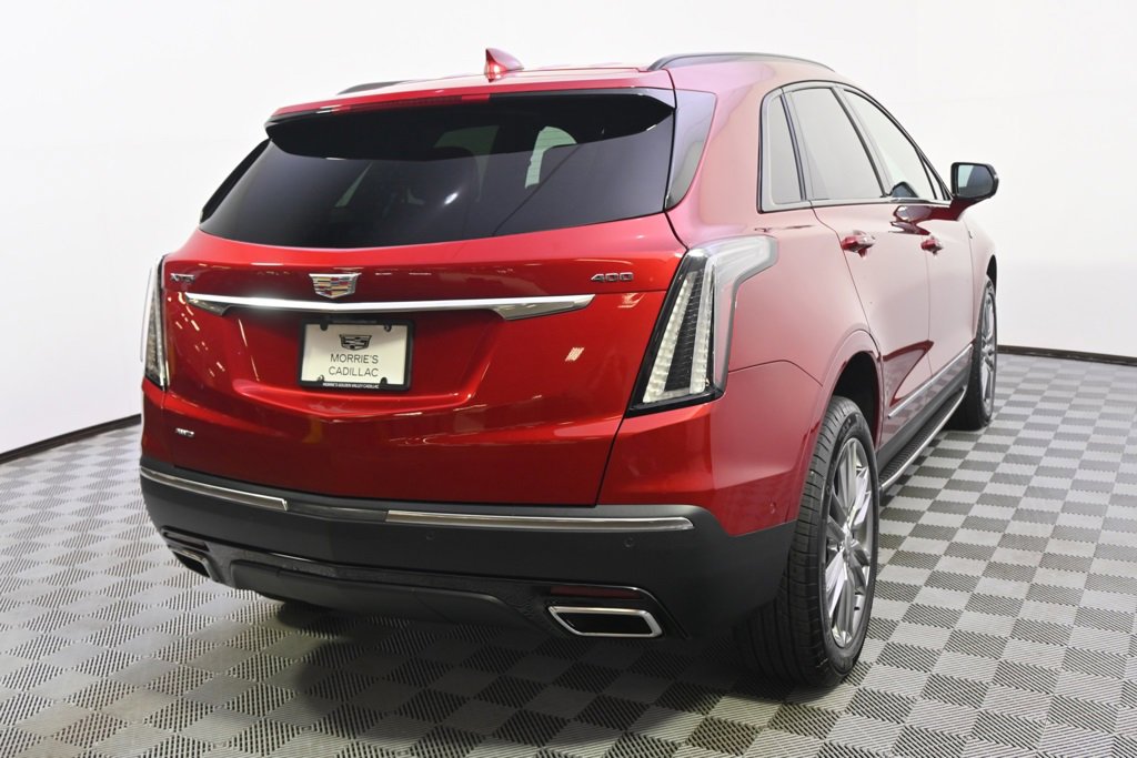 2025 Cadillac XT5 Sport photo 4