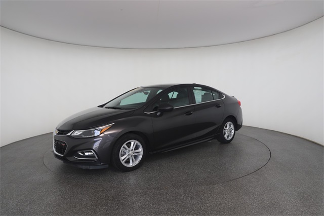 2017 Chevrolet Cruze LT photo 4